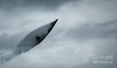I Sea You - F-22 Raptor displaying airpower by Areca Bell