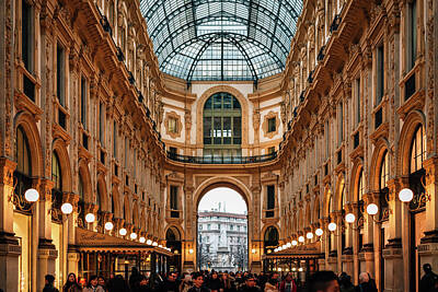 Granger - Galleria Vittorio Emanuele II 01 by Jon Bilous