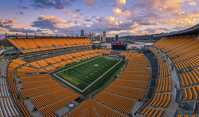 Football Royalty-Free and Rights-Managed Images - Pittsburgh Steelers #68 by Robert Hayton