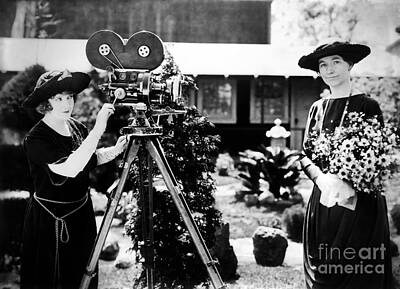 City Scenes Photos - May Allison behind motion picture camera poses with Helen Taft by Sad Hill - Bizarre Los Angeles Archive
