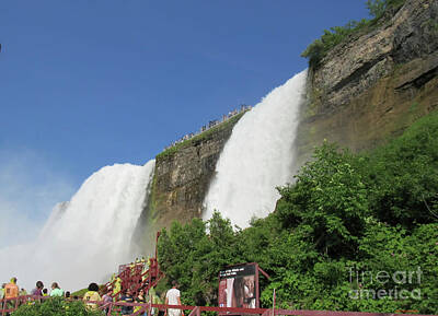 Modern Man Mid Century Modern - Niagara Falls With Visitors by Roberta Byram
