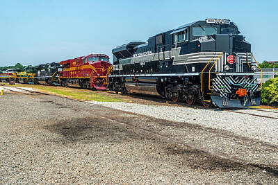 Summer Trends 18 - Norfolk Southern Heritage Locomotive NYC in the Lead  by Matthew Irvin