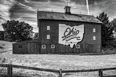 Wild Horse Paintings - Ohio Bicentennial Barn - Delaware County Black and White by Gregory Ballos