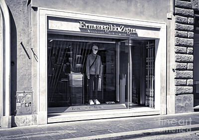 Stunning 1x - Rome Bw - Ermenegildo Zegna Menswear Store in Via dei Condotti by Stefano Senise