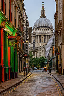 Botanical Farmhouse Royalty Free Images - St Pauls cathedral in London seen on a lonely morning. Royalty-Free Image by George Afostovremea