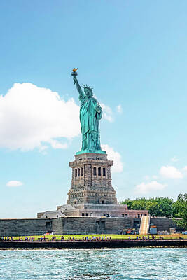 Royalty-Free and Rights-Managed Images - Statue of Liberty by Manjik Pictures