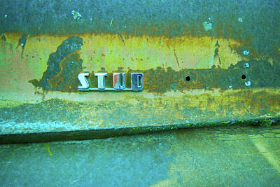 Multichromatic Abstracts - STUD missing the baker  by Jeff Swan