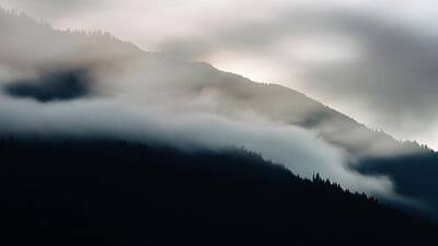 Going Green - The Takeover - mountain peak - Snoqualmie Pass, US by Julien