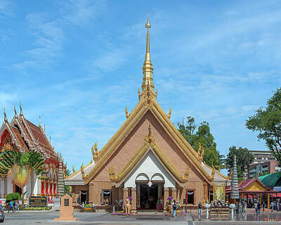 Classic Christmas Movies - Wat Mahawanaram Phra Wihan DTHU1146 by Gerry Gantt