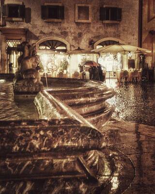 Millennial Trends Out Of Office - Wet Wonder - Piazza della Rotonda - Roma by David R Perry